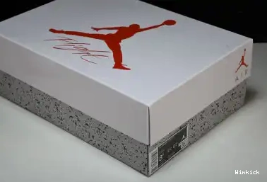 CT8527-116 4 RETRO  JORDAN - 0420